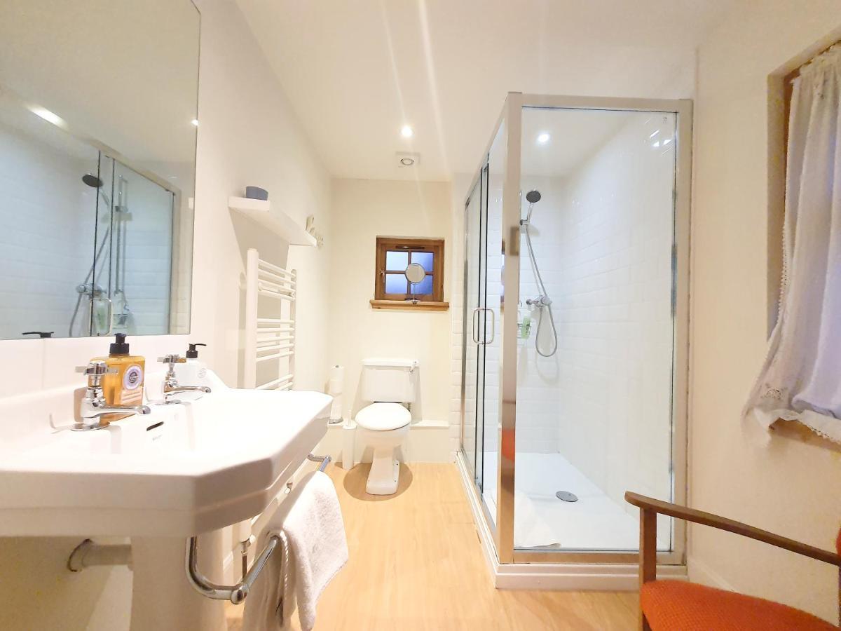 Edinburgh 2-Bedroom Cottage With Parking - Ground Floor Bagian luar foto